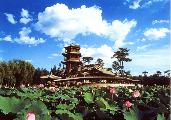 Chengde Mountain Resort Lotus Pond